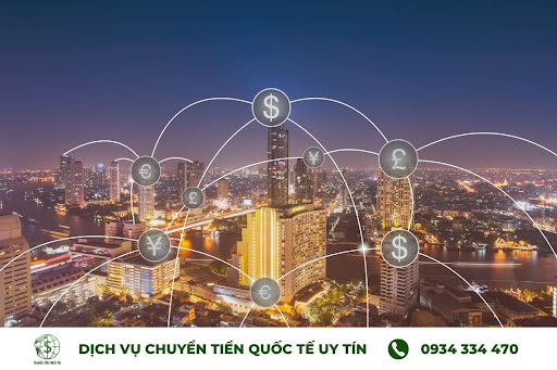 Tiền chuyển đi quốc tế thường phải đợi thêm thời gian xử lý của ngân hàng trung gian